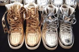 Fkstories Τα 4 trends του χειμώνα για τα γυναικεία sneakers, Δοκιμάστε τα! Fk Stories  Sneakers retro outfit gliter 