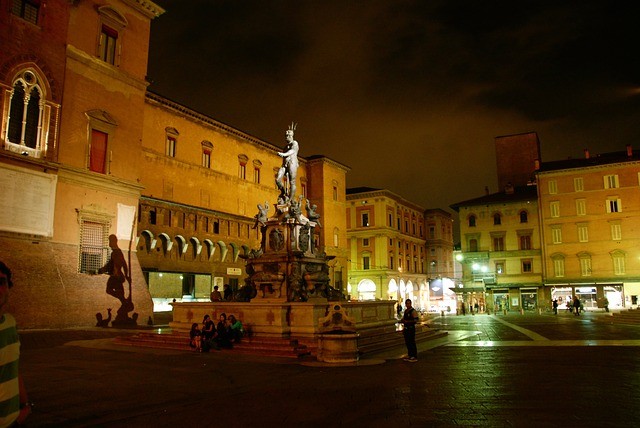 Fkstories Μπολόνια Bologna: η λόγια, η κόκκινη, η χοντρή! Fk Stories  travel italy bologna 