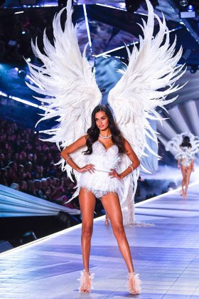 Fkstories Victoria's Secret Fashion Show 2018: Όλα Τα Highlights Του Εντυπωσιακού Event Fk Stories Viral  μοντέλα εσώρουχα επίδειξη Victoria's Secret Fashion Show 2018 Victoria's Secret models Mary Katrantzou fashion show 