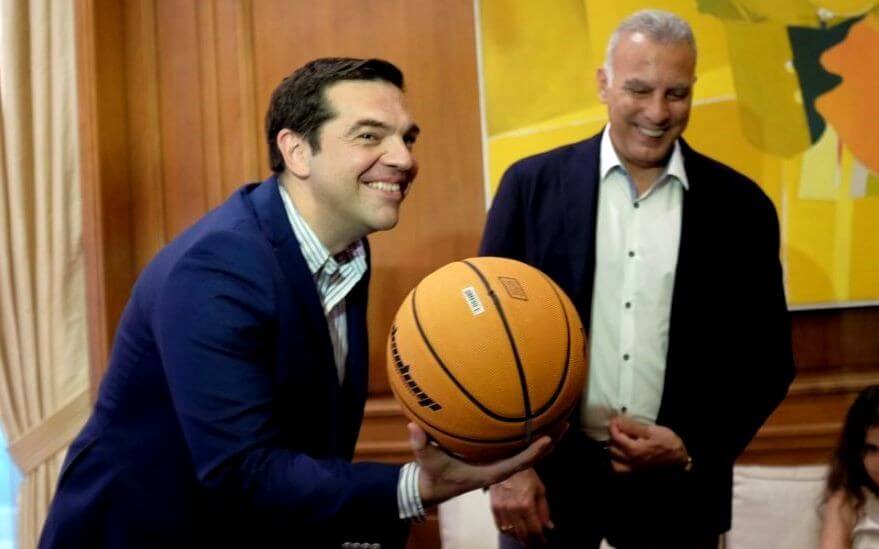 Fkstories Ο Έλβις Πρίσλεϊ Σκανδαλίζει Το Κοινό Με Τους Γοφούς Του Σαν Σήμερα ΣΑΝ ΣΗΜΕΡΑ ΝΙΚΟΣ ΓΚΑΛΗΣ ΕΛΒΙΣ ΠΡΙΣΛΕΙ ΔΙΩΡΥΓΑ ΣΟΥΕΖ Fkstories Ο Έλβις Πρίσλεϊ Σκανδαλίζει Το Κοινό Με Τους Γοφούς Του Σαν Σήμερα ΣΑΝ ΣΗΜΕΡΑ ΝΙΚΟΣ ΓΚΑΛΗΣ ΕΛΒΙΣ ΠΡΙΣΛΕΙ ΔΙΩΡΥΓΑ ΣΟΥΕΖ